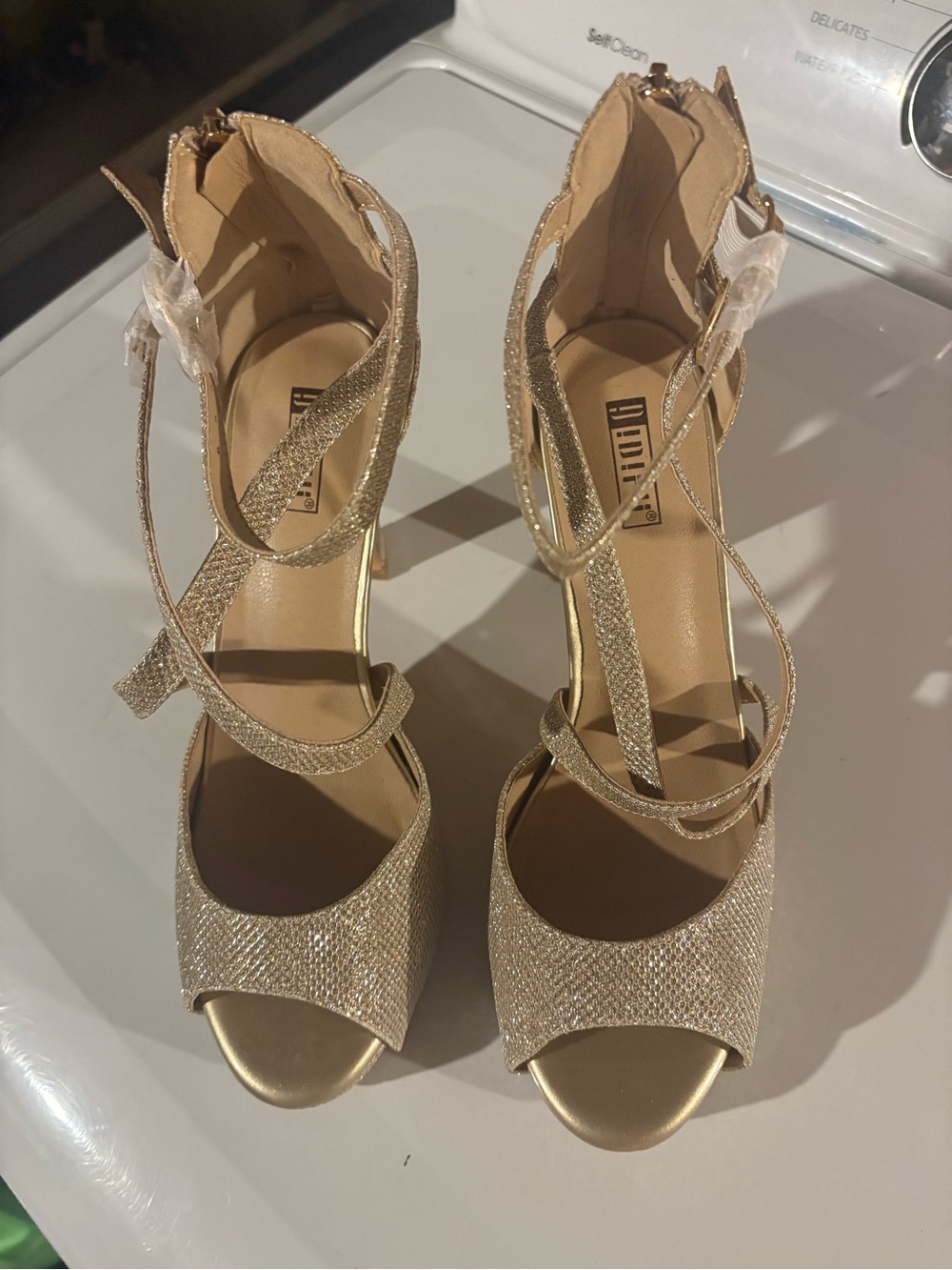 ILIA Gold Glitter Strappy High Heel Sandals
